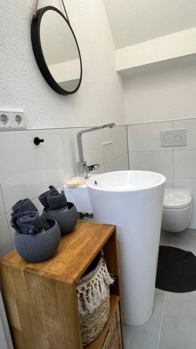 Boho Apartment Mit Aussicht Auf Gartenoase Naehe Duesseldorf Krefeld Exterior foto
